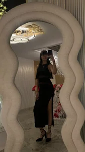 molly_cm Today I changed my look, but I'm still your favorite temptation. 😉 Pic 2