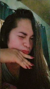 HugeCumRainSamantha Public Pic 2