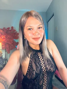 MissMaddieVera: HI , IM BACK ❤️ ( 3 фото)