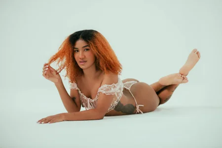 ImaniOkoye Try my lips!😏💘 Pic 8