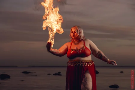 Yoki_Shizuko Fiery in every sense Εικόνα 8