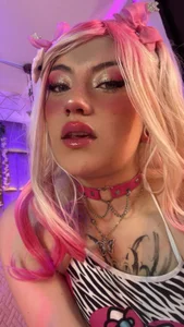 Fill me with pleasure 💦🍒 od Broklinwhite_  2 snímek