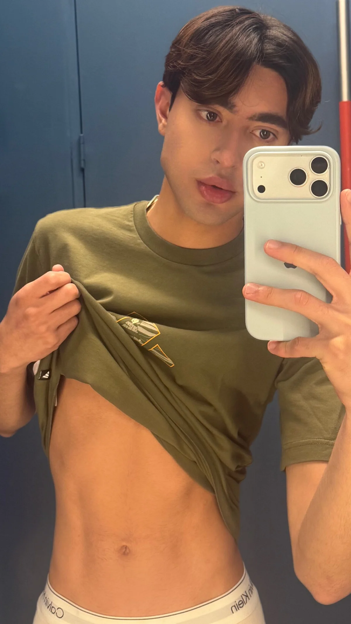 MatthewMoore_ Gambar Trending 2276