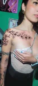 scarlet_castroのTour for tattoosの 2枚の写真