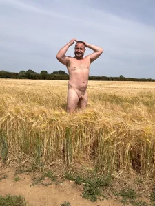 Dilfcam101 Walking in the fields Billede 7