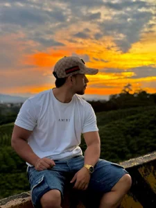 Sunshine ✨ de Ethan_king_  2 Imagens