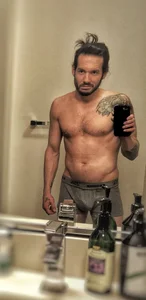 Jonny_OhMG Public Pic 3