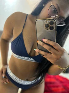 GIVE ME A LITTLE LOVE de Sarah_Jonnes_ Foto 2