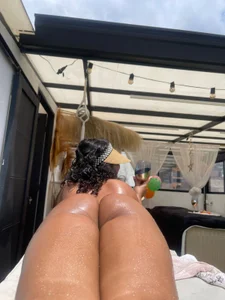 Melina_Ferrer1 A sunny day Foto 2