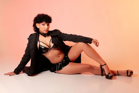 AliceMiuler Underground and sensual Foto 5