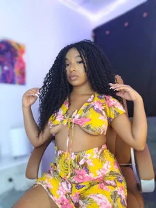 sara_sophieee Yellow is my colour. Billede