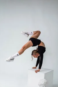 Anneta flexible girl Pic
