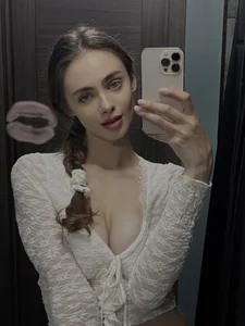 AliciaMellow Light photos Foto 5