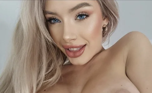 blonde_anna Just smile 😜 사진