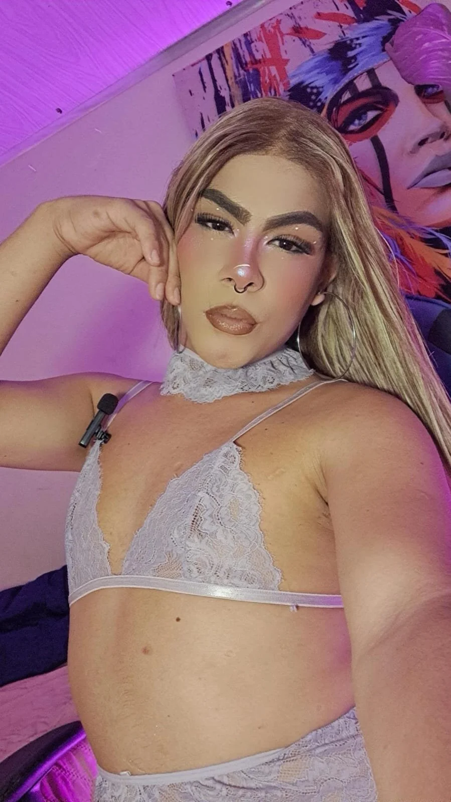 Antonella_copper Trendaava kuva 1823