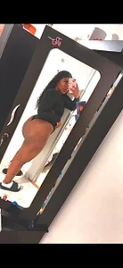 NaomiiHillPublic Bild 2