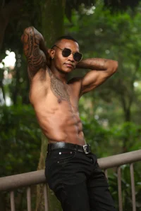 esteveen_ortegas_ Welcome July  4টি ছবি