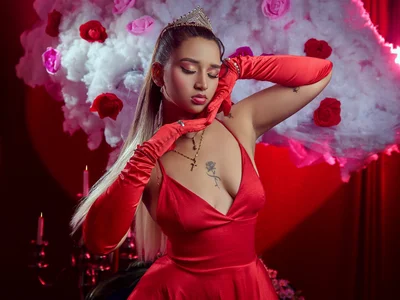 AlessandraMoss1のNew Girlの 5枚の写真