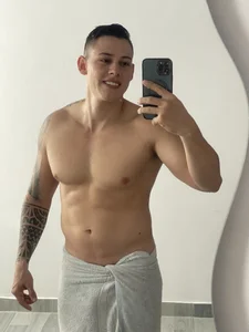 Muscle_King_Cum's photo