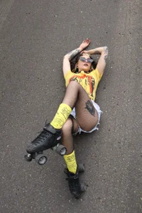 Naughty_KittenmのMeの 8枚の写真