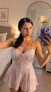 Adorable? Yes. Innocent? Only until you spoil me 🌸 Let’s explore 🌸 de KateOwens_  Imagens