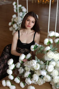 Selena_grey_ New spring photoshoot☀️ Pic 2