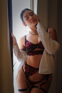 AllyJensen Lace & Light 🥀 Pic 4