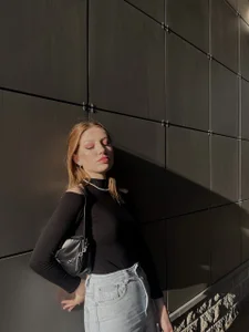 _MayaMoon_ Public Pic