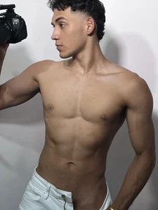 maximoferrariのPublicの枚の写真