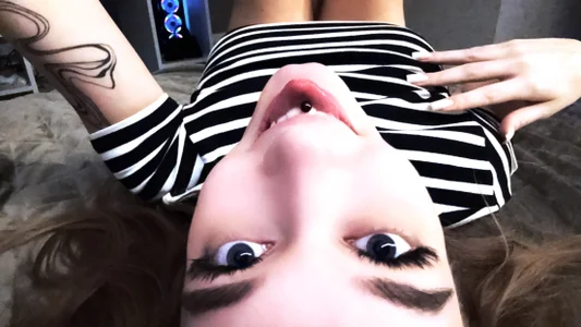 BBabyShark Selfie vibe🌸 Pic 3