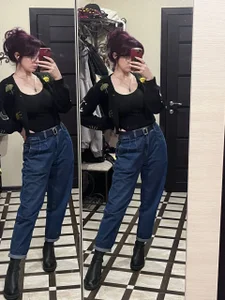 Chriss_Fox Public Pic 3