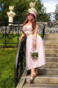 Precious de AniyaJoy  4 Imagens