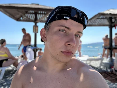 It’s me de FlinsEuphoria  2 Imagens