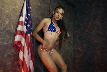 Luxa_Velvet 🗽4th of July Special🌉 Pic 6