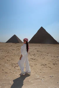 TrishaWinslet_ One day in Giza🇪🇬 Pic