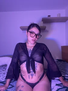 Public de Gigi_secret  3 Imagens
