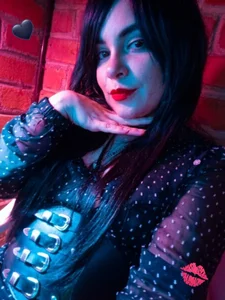 BloodyRoseUwU Public slika 4