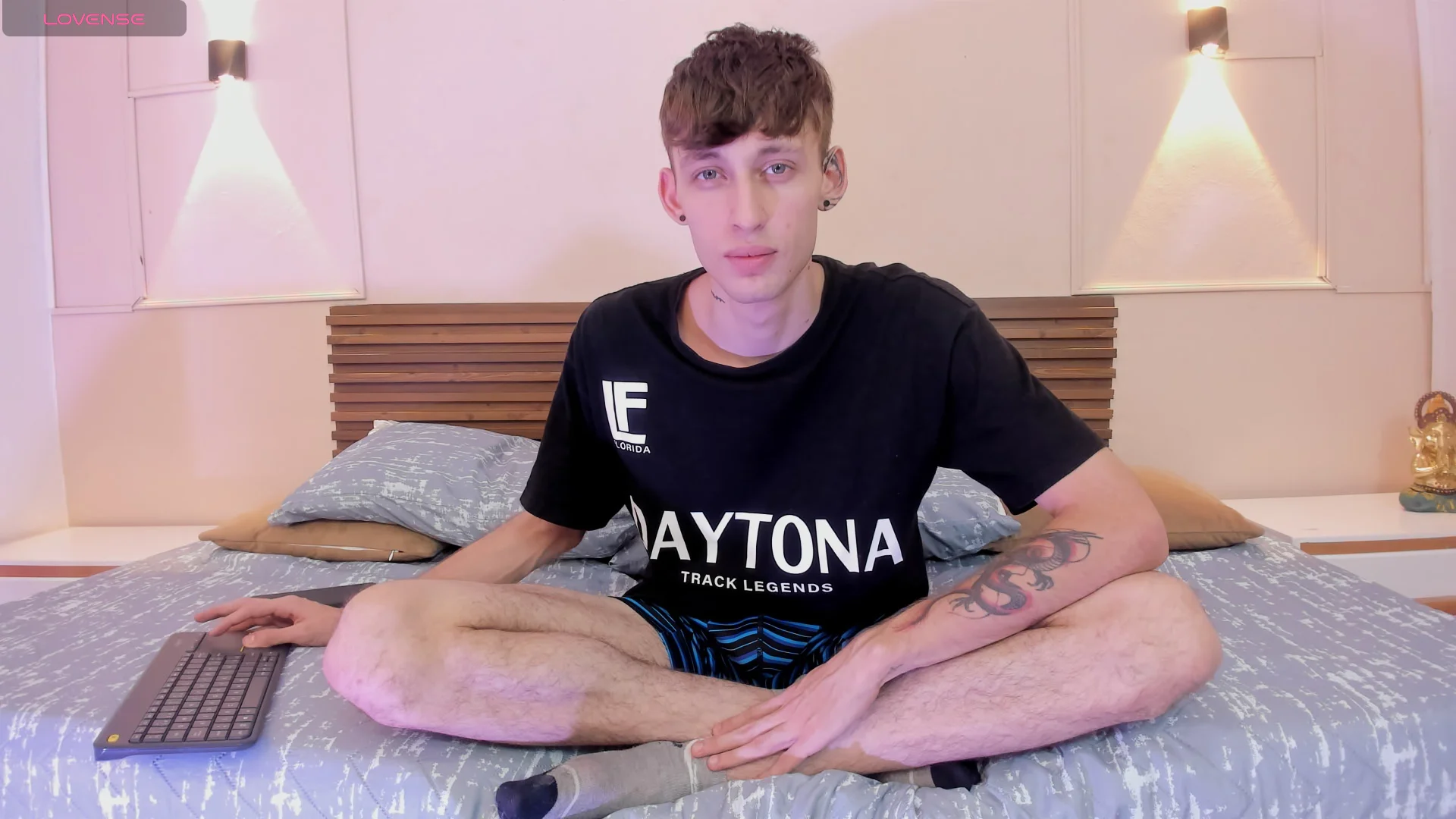 Max_saenz Your naughty and good boy its here 😈👻 Fotka