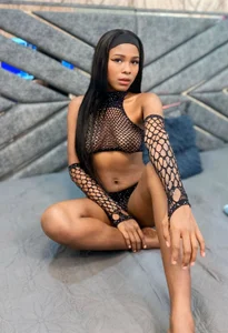 SHINING 🤤🔥🚨 od SASHA_BROWNIE__  2 snímek