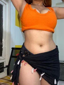 urvashihott urvashi222 รูป 