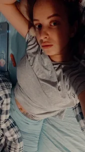 violet_blue_eyes Public Pic 4