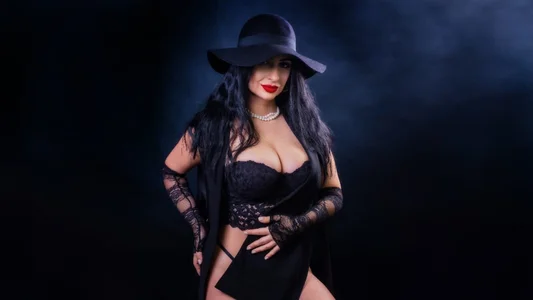 La femme fatale ❤️ de OliveWilson Foto 2