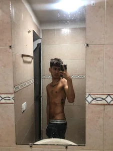 Marcus_and_TonyのPublicの 2枚の写真