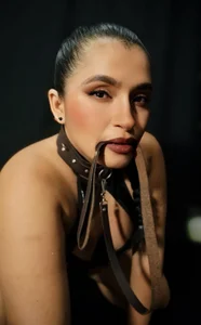 BDSM_MEDUZA Your Bitch 🔥🖐🏼  2টি ছবি