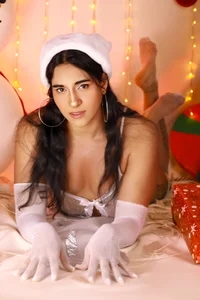 Alison_Chan_: merry christmas ✨🎇🎄🎋 ( 3 фото)