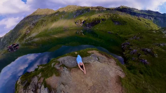 NadiraNoor Balea lake romania Pic 7