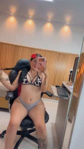 Sexy and hot💦 de SamantaFior  3 Imagens