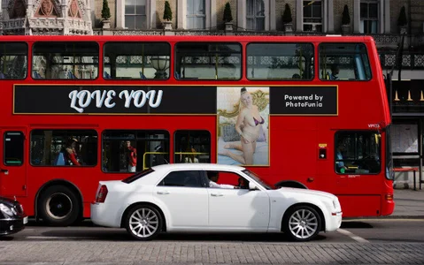 MilfDolores Public Gambar 6