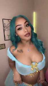 hazelbaby8880 Public Pic