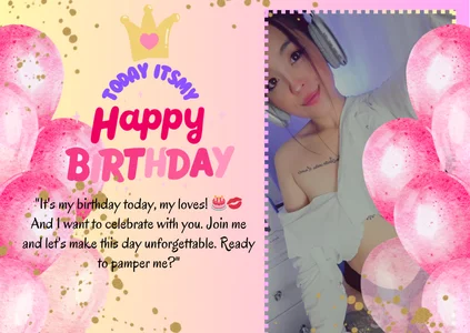 tokito_mitsuri its my BIRTHDAY 🥳🎉🎂🎈 টি ছবি